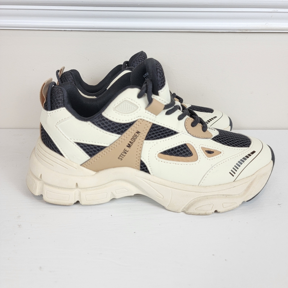 Steve Madden Black and Cream Sneakers